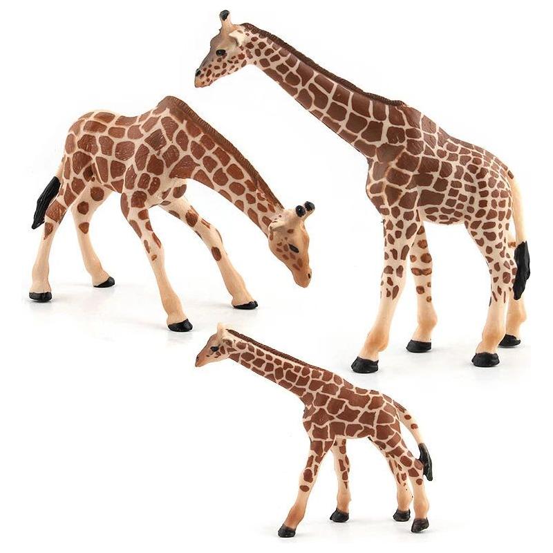Giraffe Family Animal Figures